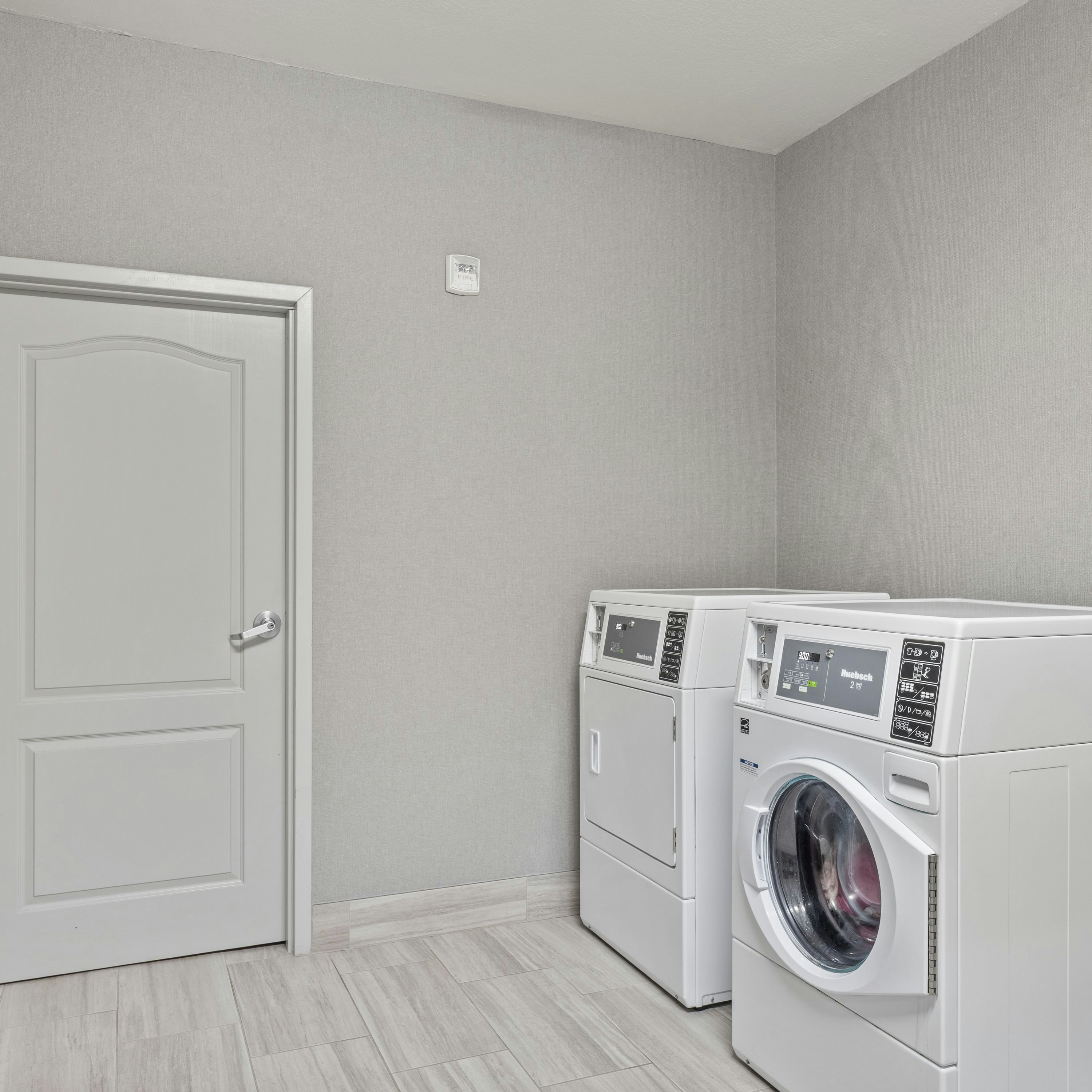Hampton Inn and Suites Denison, TX 21/60