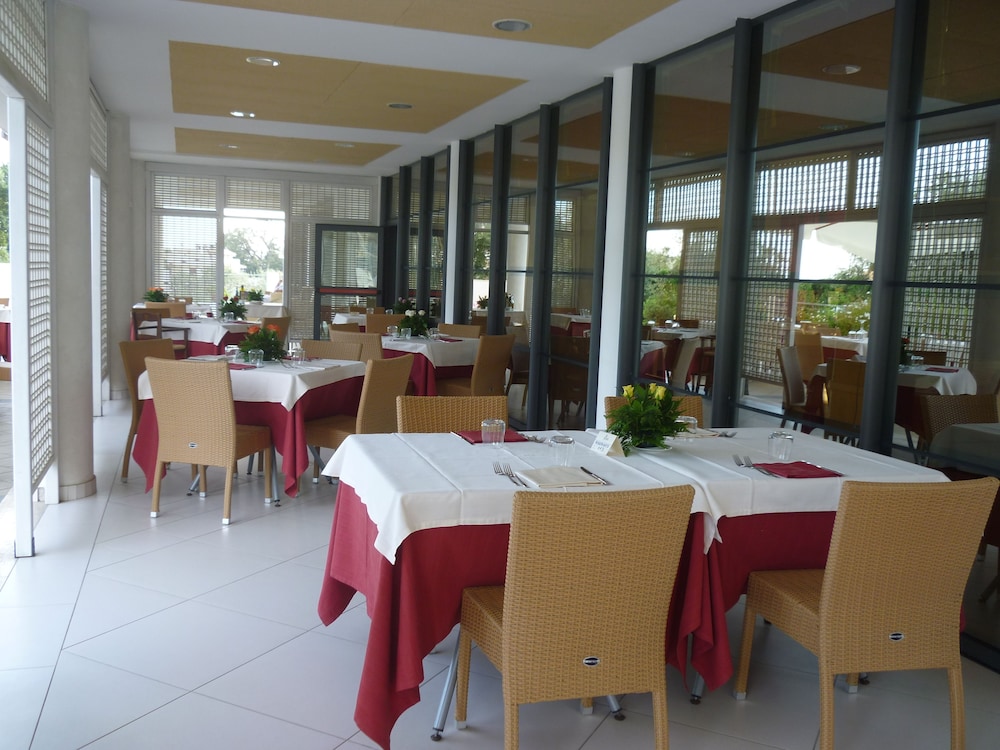 Elaia Garden Hotel 34/48