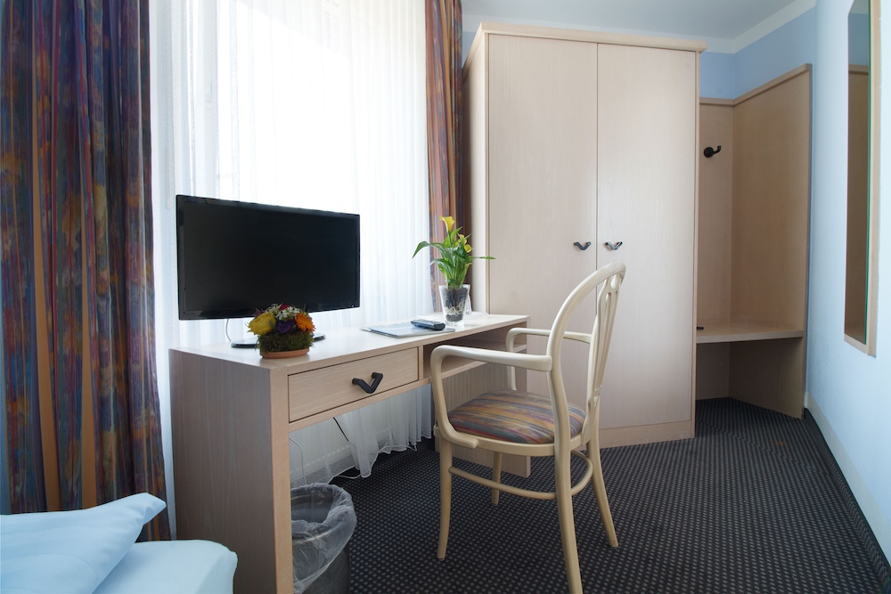 Hotel Zum Eisenhammer 45/49