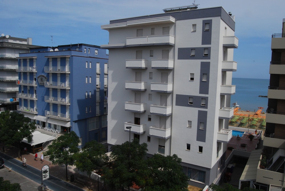 Embassy Pesaro酒店(Hotel Embassy Pesaro) 图片1