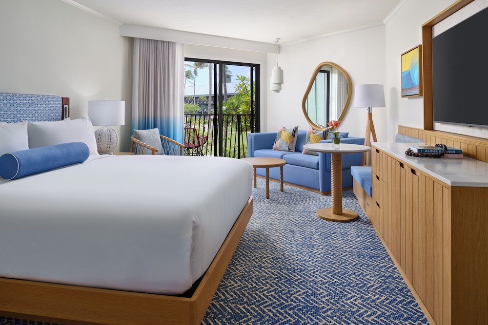 Renovated, Signature, King Bed, Pool View, Ocean View, Accessible