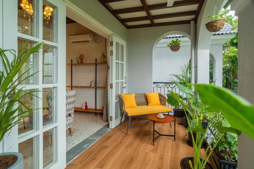 ELIVAAS 5 BHK Pet Friendly with Pvt Pool Villa Vacasa 40/44