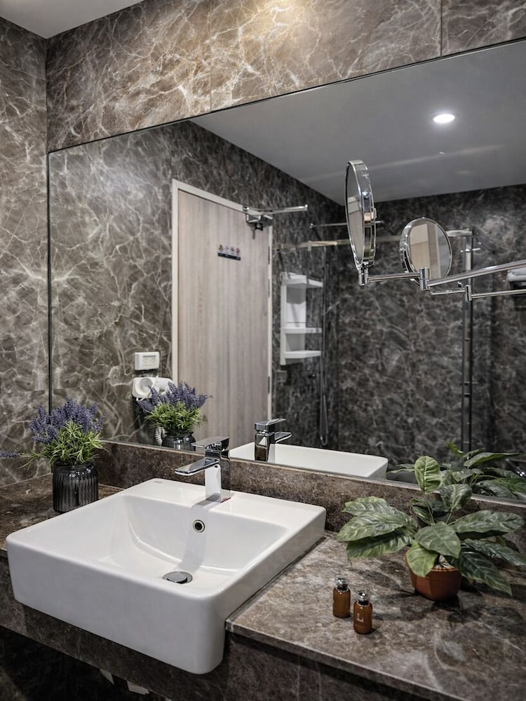 Le Cannes, a Recall Luxe Hotel 44/49