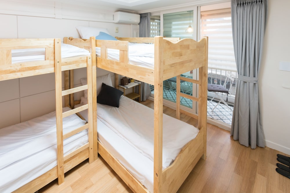 Mono House Hongdae 2 42/71