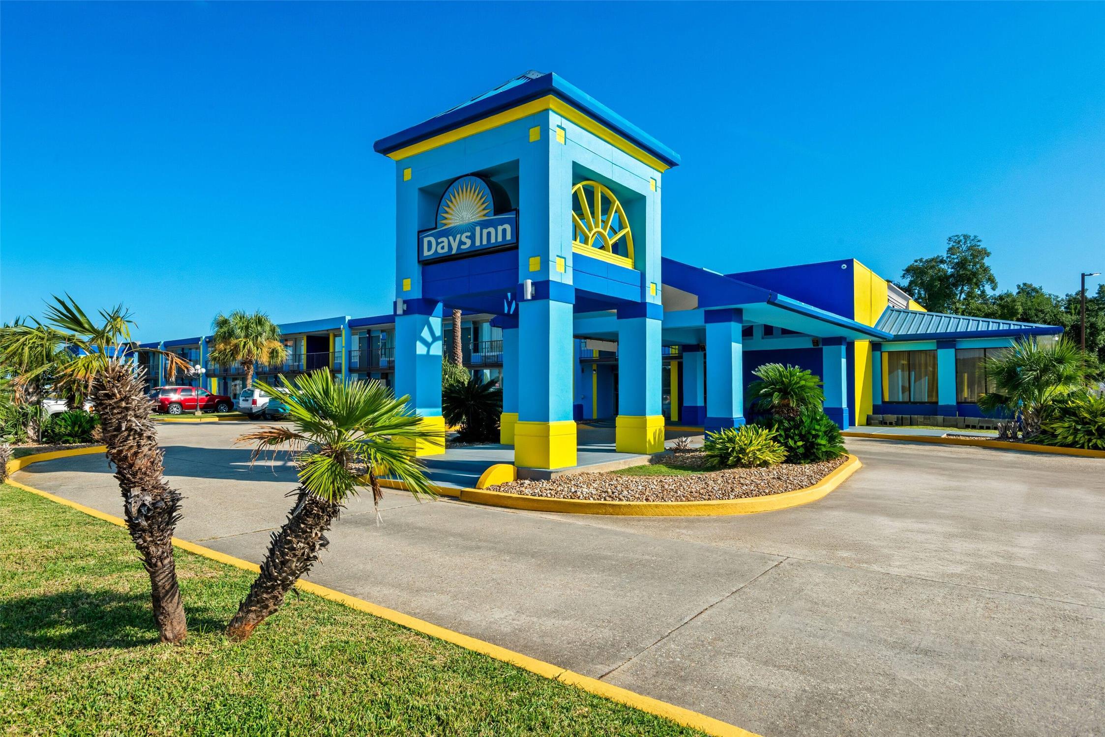 Days Inn by Wyndham Lafayette Near Lafayette Airport 40/43