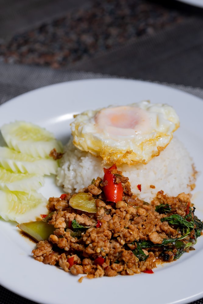 Sukhothai Hotel and Residence Ratchada 46/61