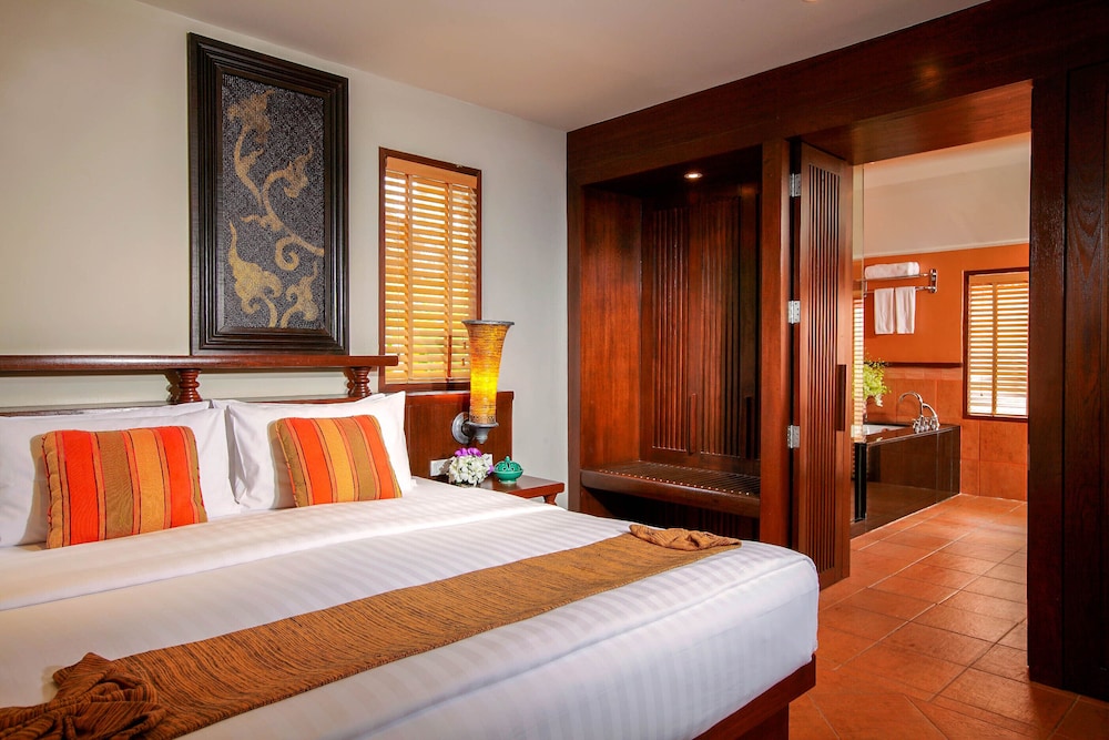 1 BEDROOM, SUITE, VILLA