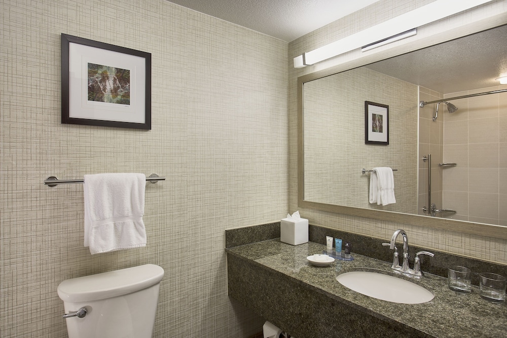 AC Hotel By Marriott Portland Lake Oswego 21/68