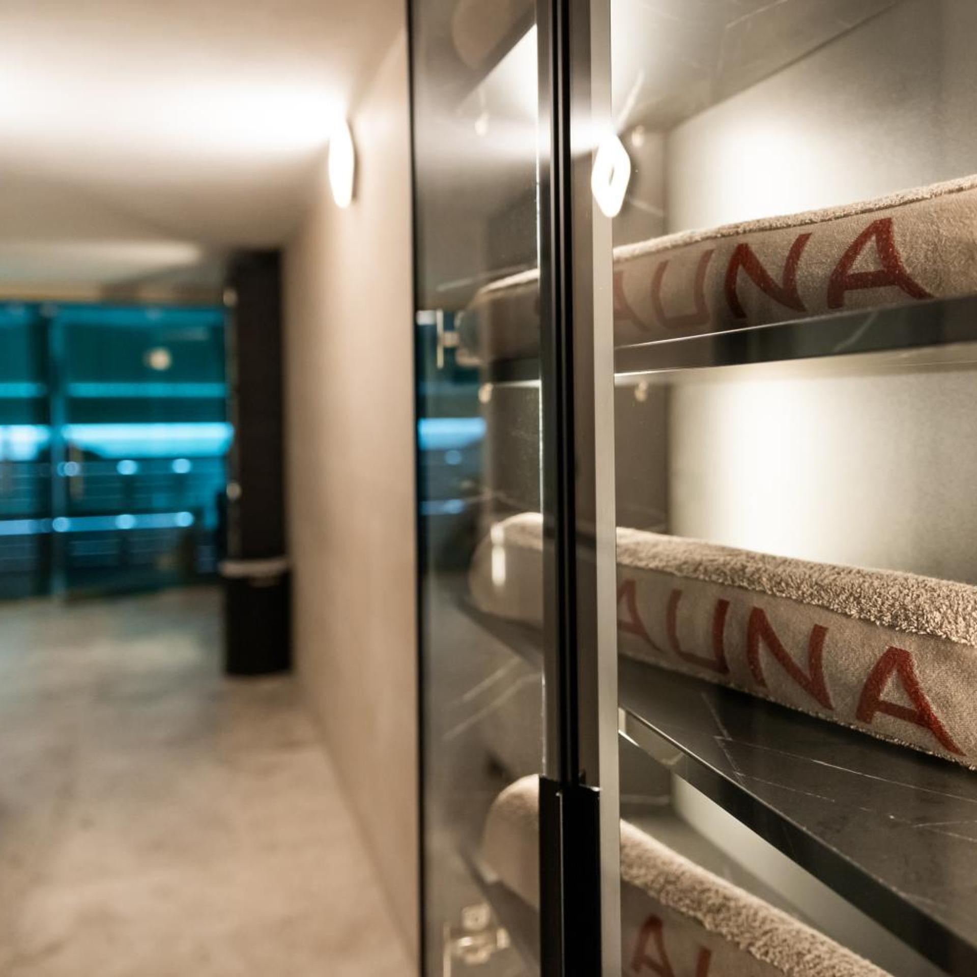 Emery Hotel Pristina 27/50