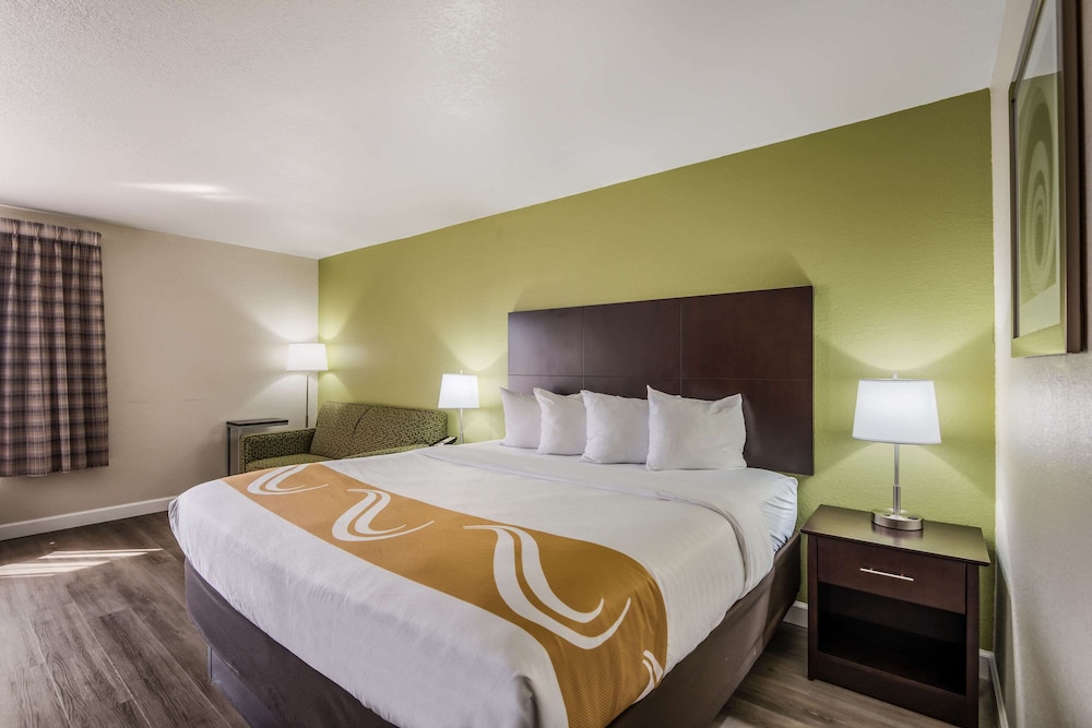 Quality Inn & Suites Quincy - Downtown 14/45