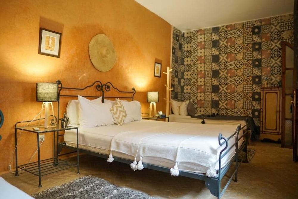 Casablanca, Double Bed