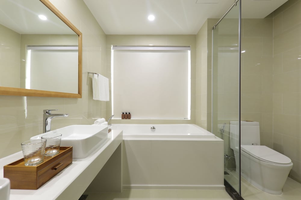 TMS Hotel Da Nang Beach 13/68