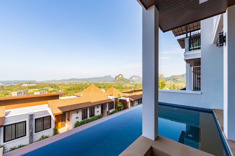 Andakiri Pool Villa 57/57