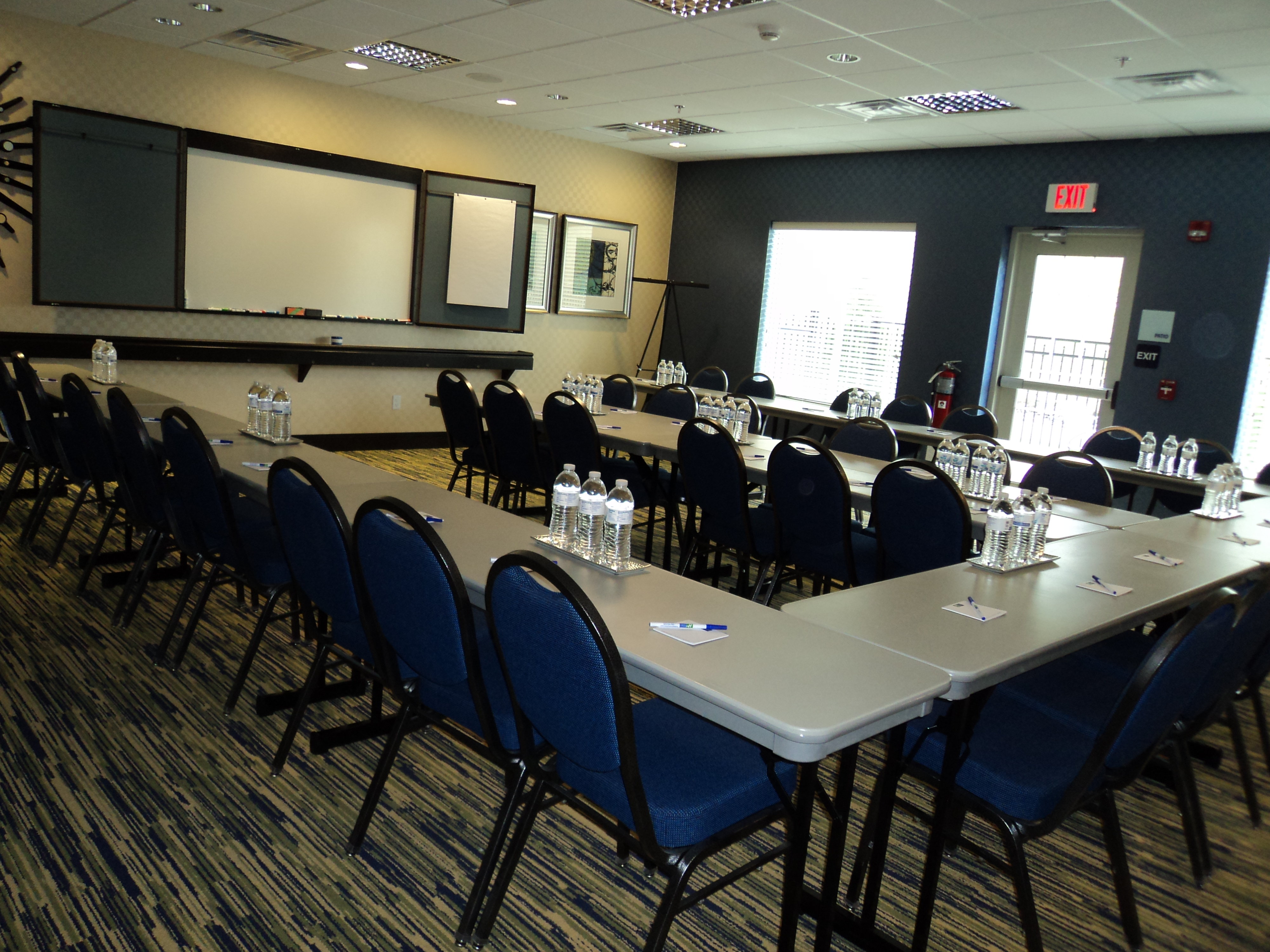 Holiday Inn Express Hotel And Suites Scranton 63/69