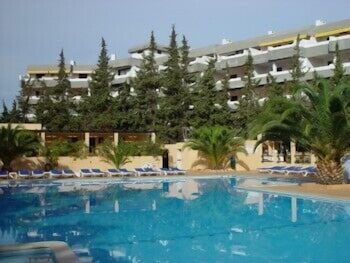 Apartamentos da Balaia 38/44