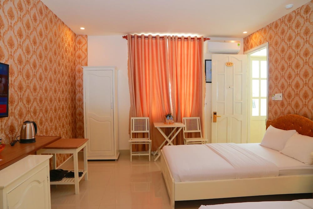 Royal Hotel 19/41