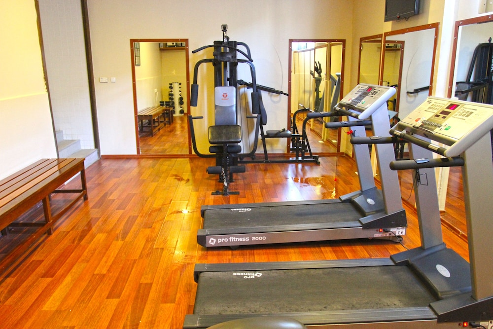 Tiryandafil Hotel 24/44