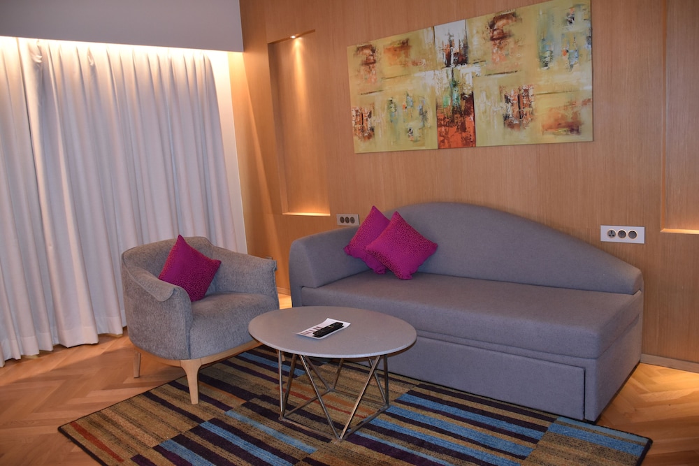 Novotel Vijayawada Varun 47/76