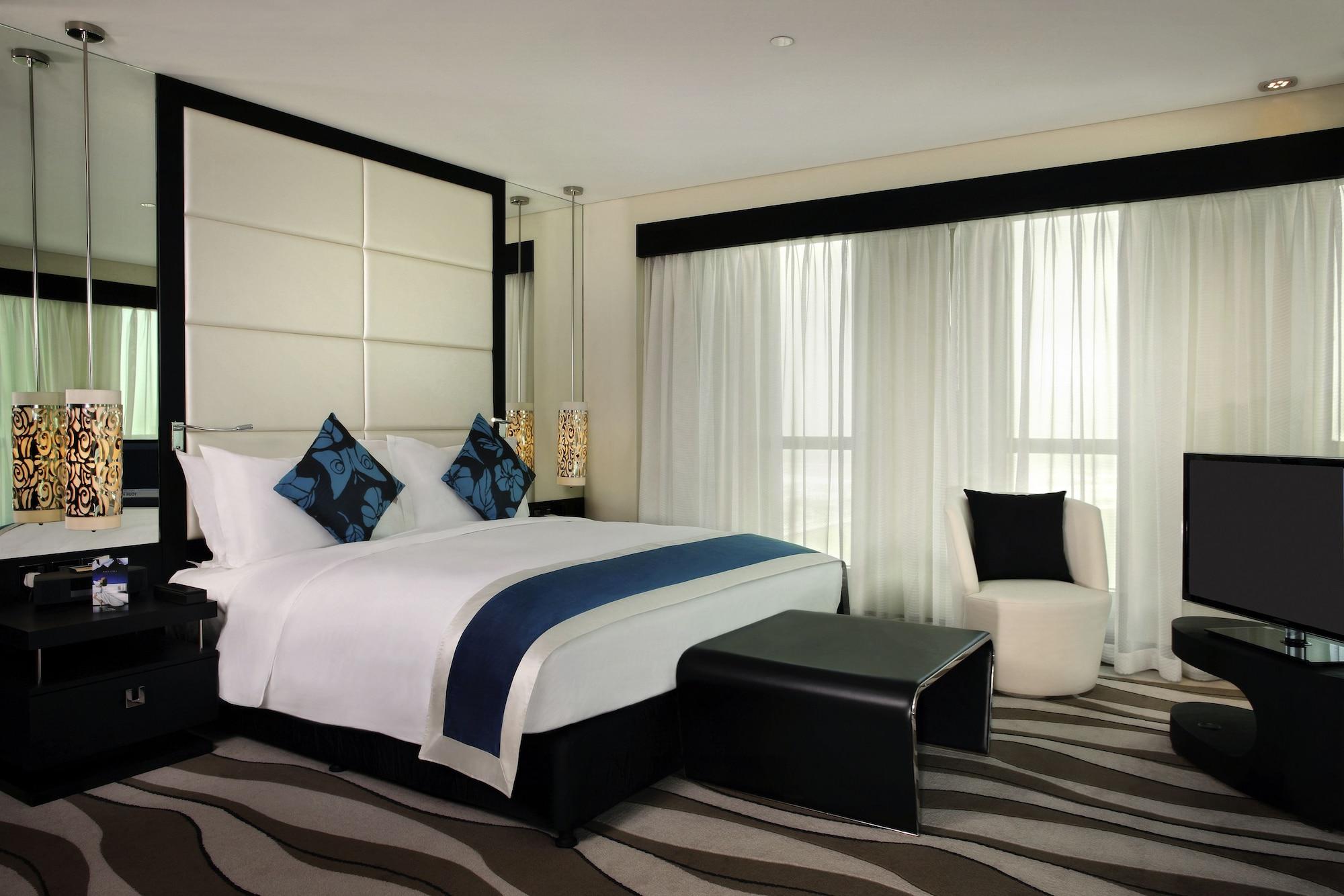 Opera, Suite, Sea or City View
