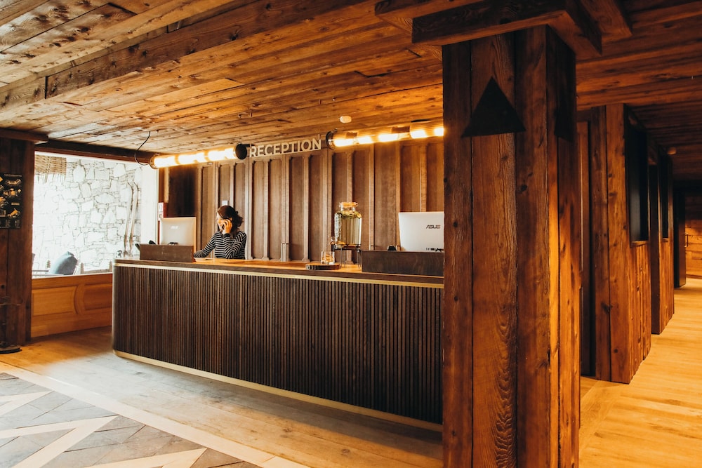 Lodji Hotel 1/50