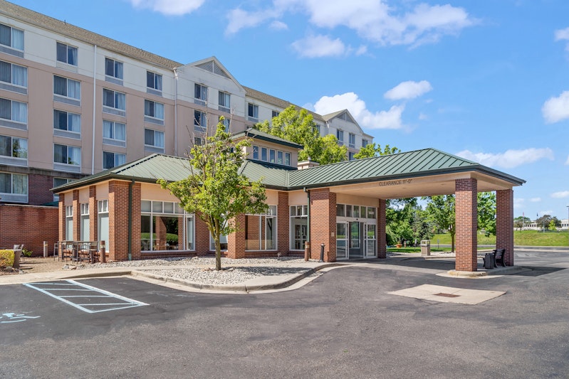 Hilton Garden Inn Plymouth, MI 40/42