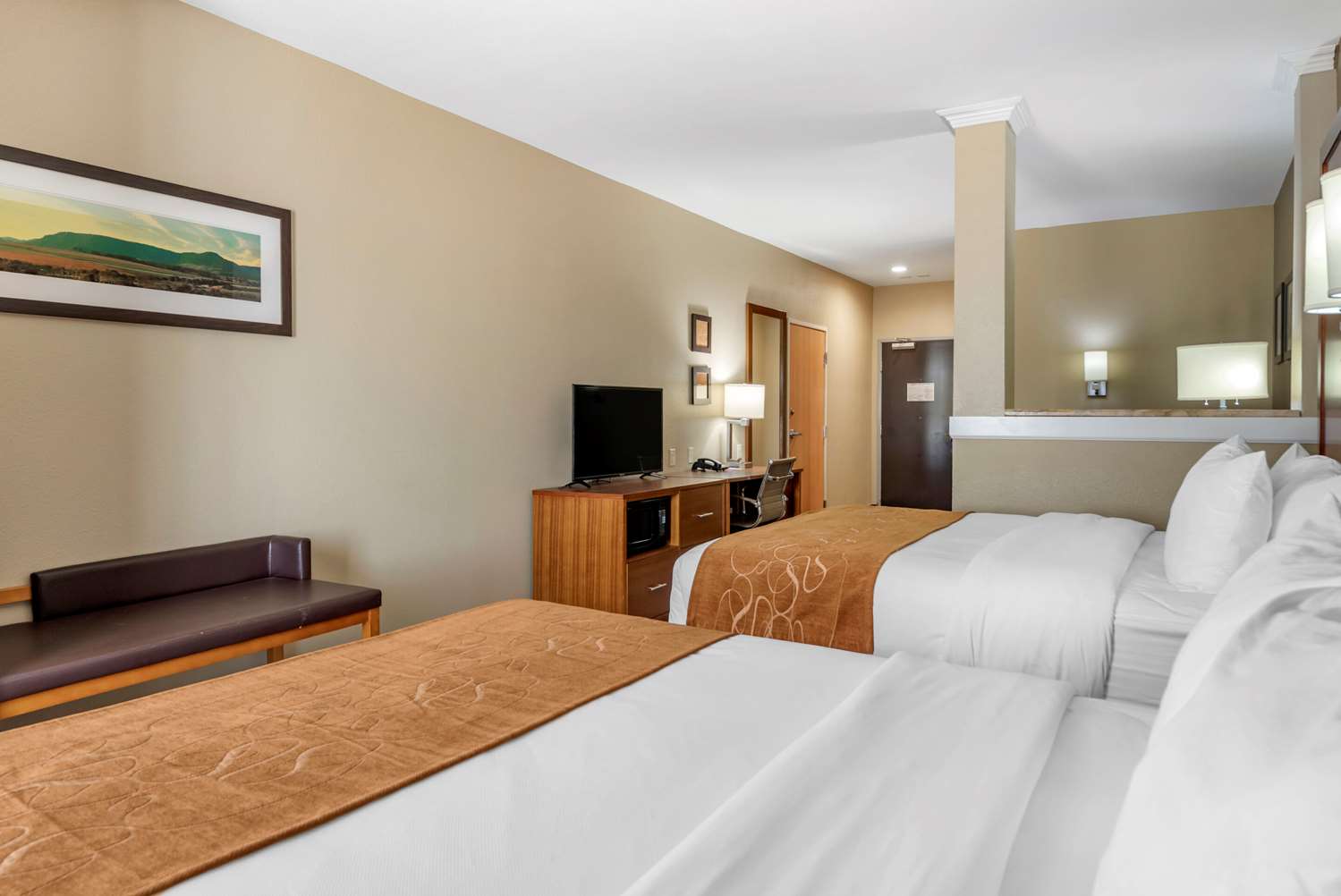 SUITE, 2 QUEEN BEDS