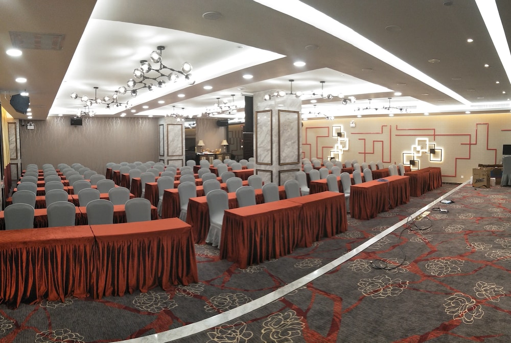 SHENZHEN LIDO HOTEL 52/55