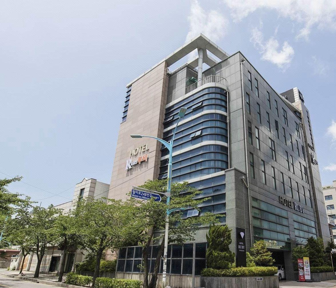 G Tourist Hotel 11/53