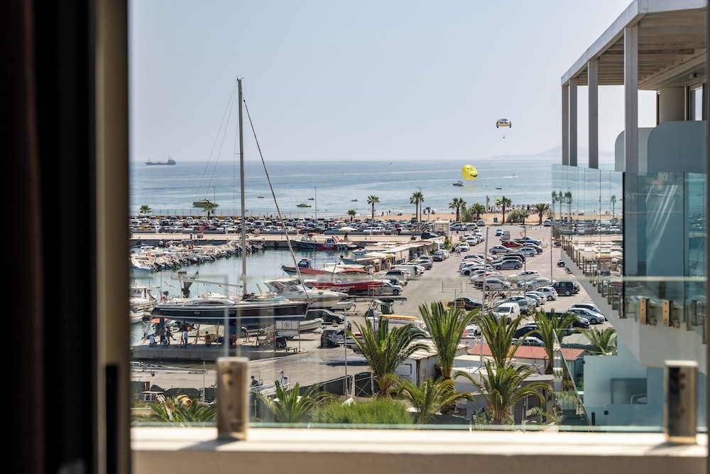 Kyma Suites Beach Hotel 42/50