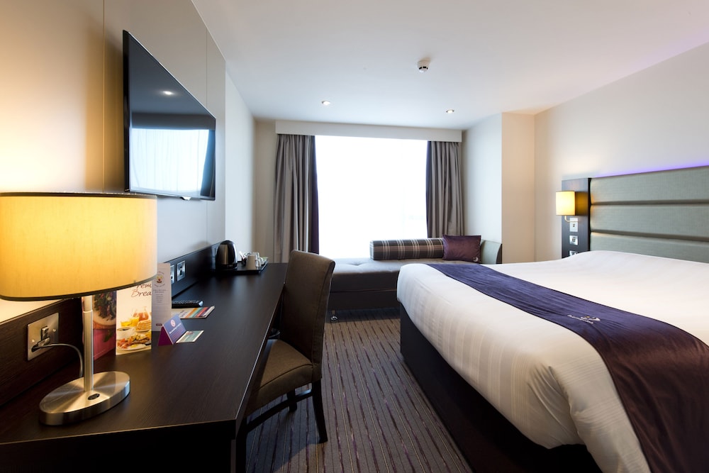 Premier Inn Bournemouth East Cliff hotel 14/38