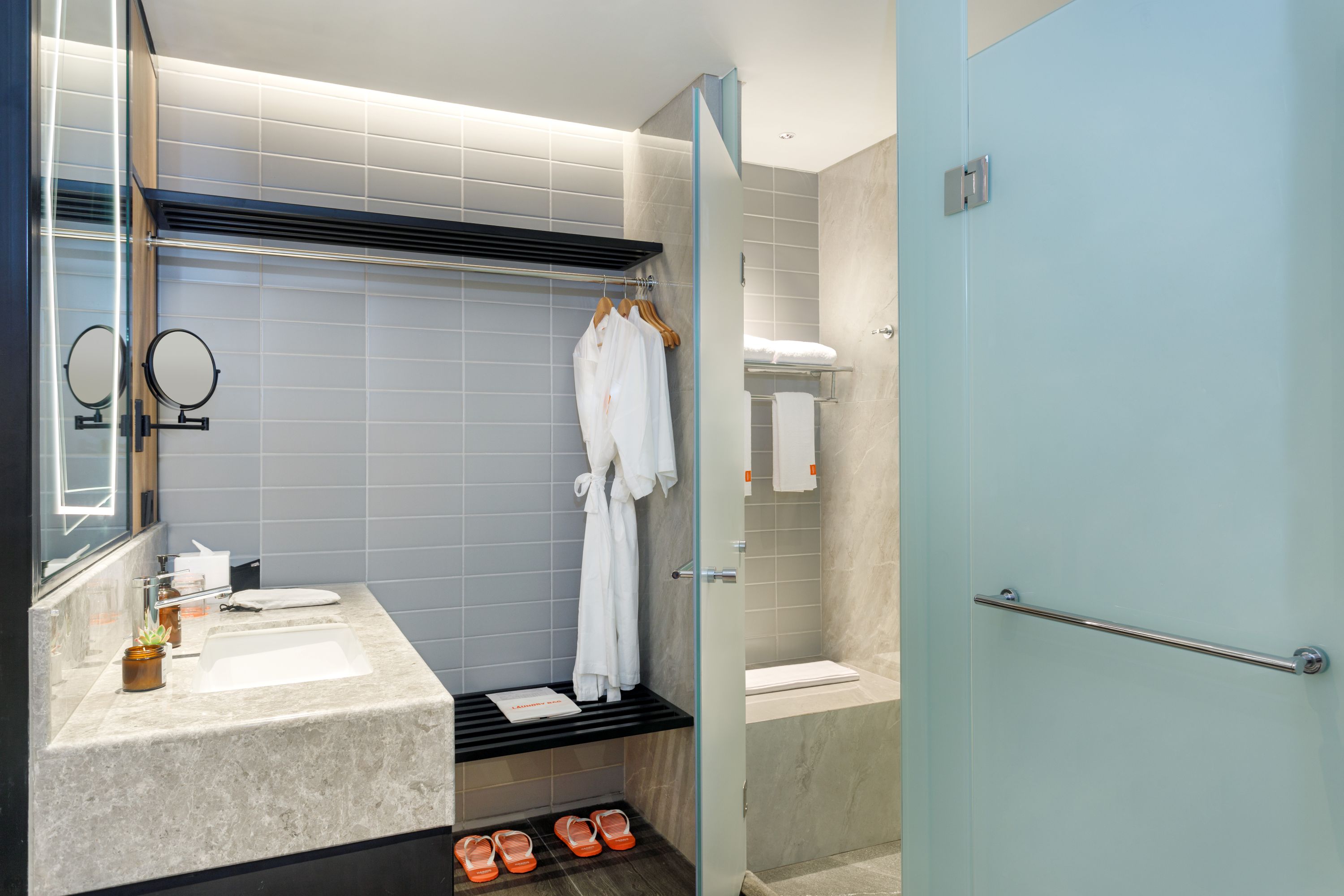 Harris Room، Harris Hotel and Convention Serpong 5/5