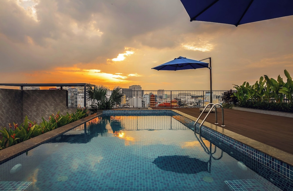 DHTS Business Hotel & Apartment 23/40