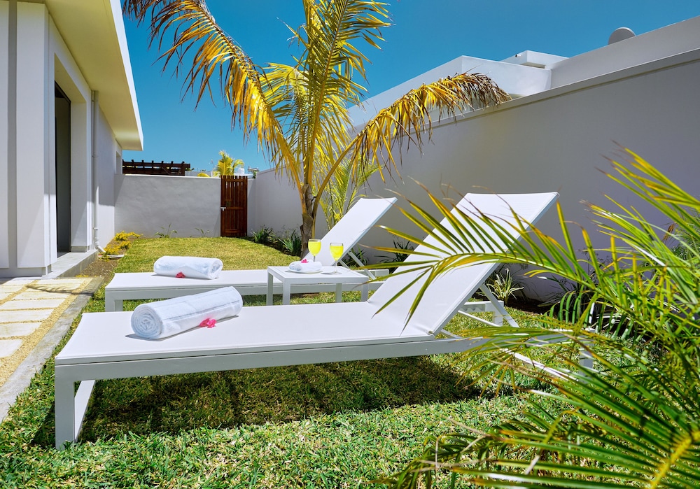 Corail Bleu Private Pool Garden Villas By Lov 16/25