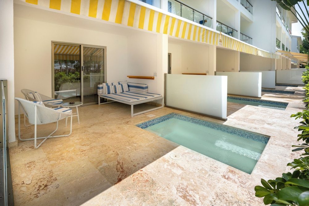 Viva V Samana by Wyndham A Trademark Adults Only All Inclusive 35/67