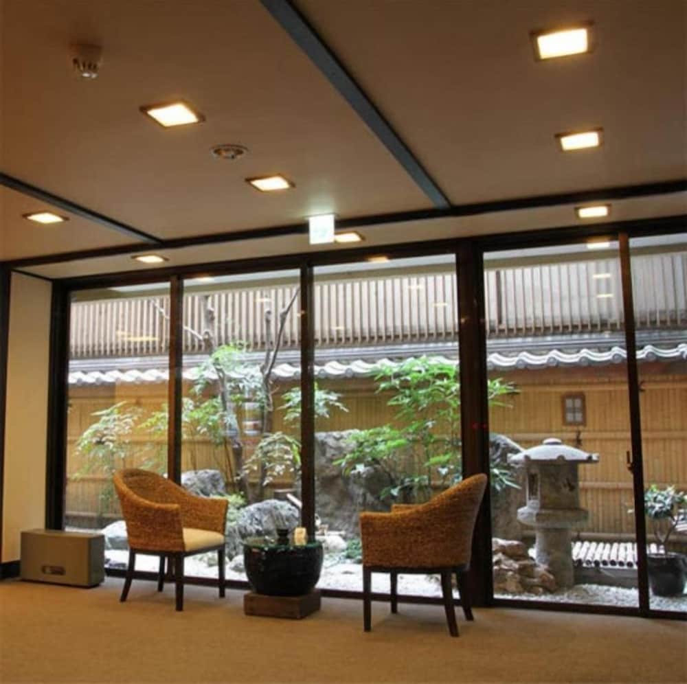 Kamogawa-Kan Inn 31/37
