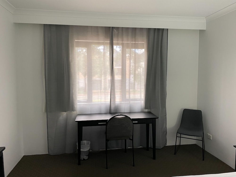Joondalup City Hotel 21/28