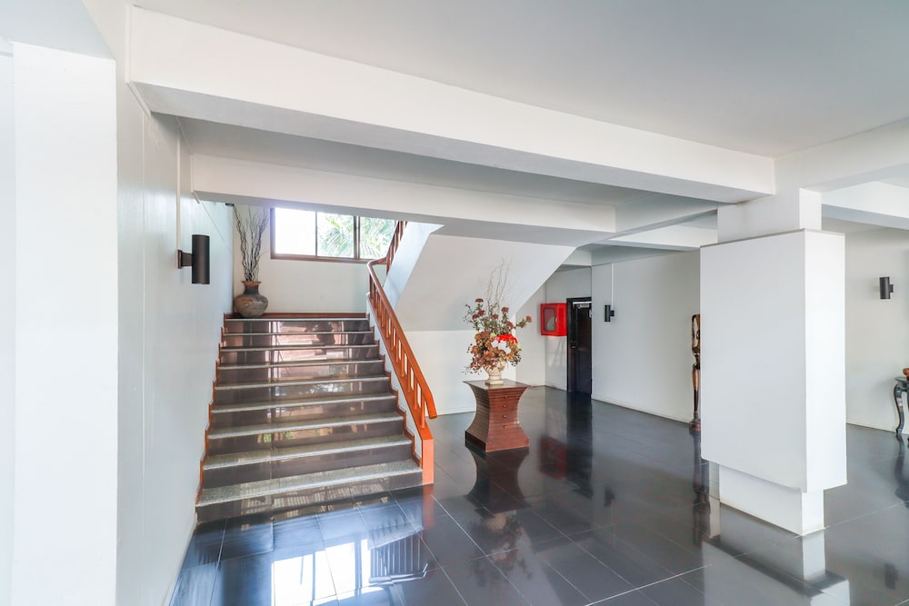 Suan Dok Kaew Hotel 25/38