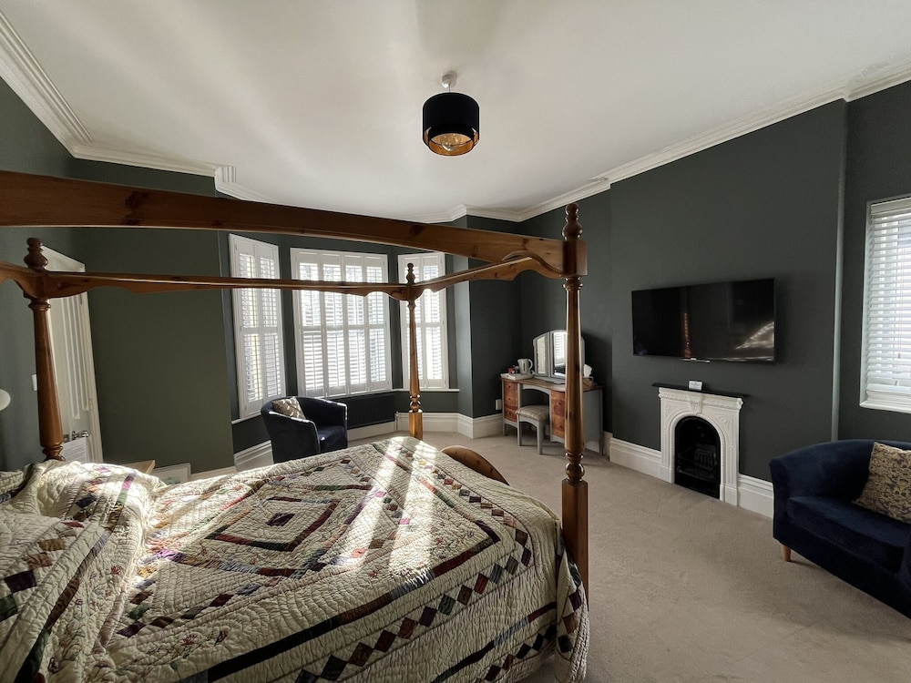 Hotel 50 12/34