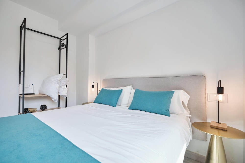 Pombal Rooms Santiago 13/50