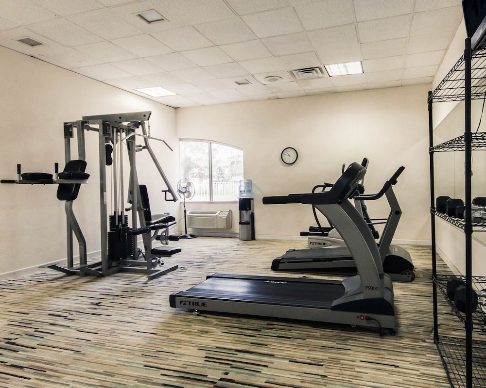 Studio6 Pecos, TX 39/60