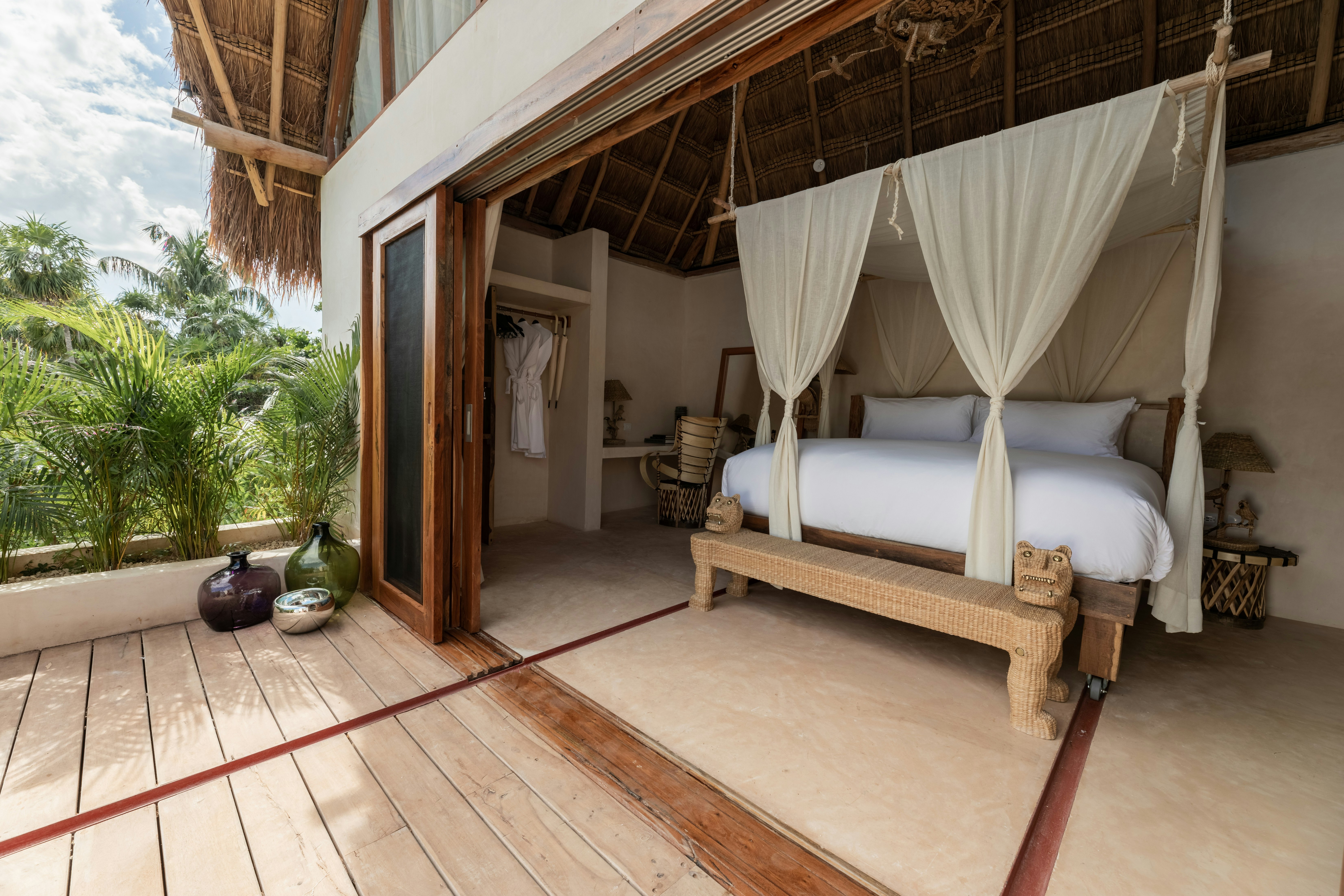 Upper, Jungle, Suite, Jungle Side