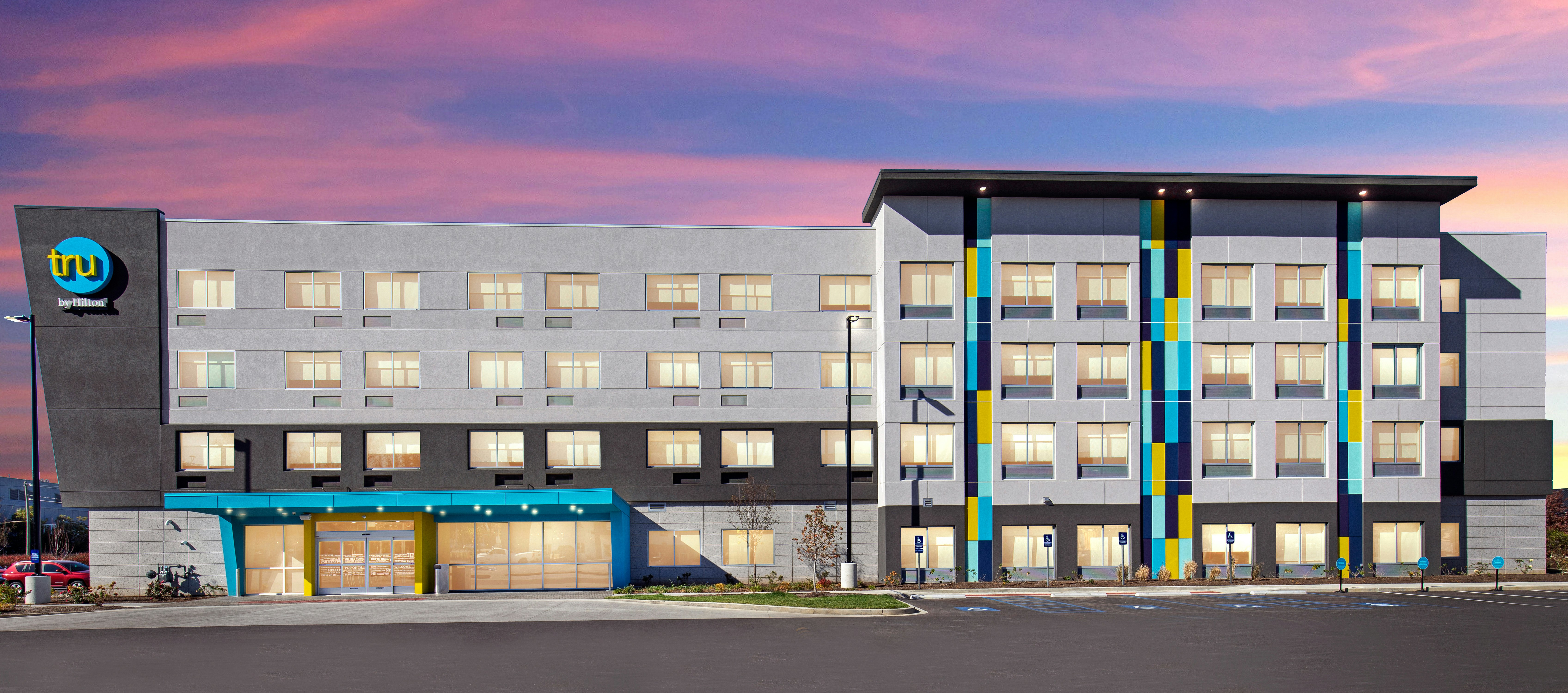 Tru by Hilton University Medical Center 1/22