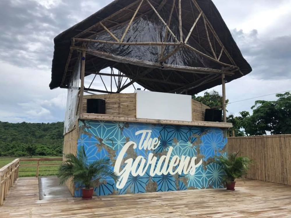 Outpost Beach Hostel - Adults Only 4/57