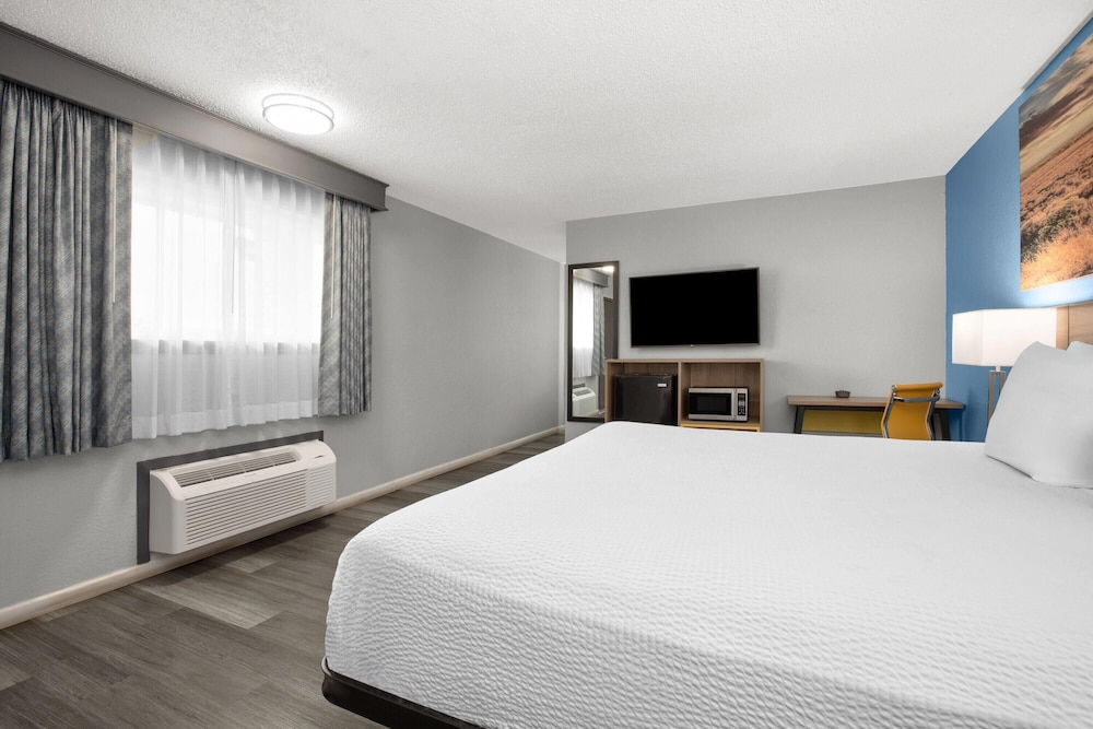 Days Inn By Wyndham Gatesville 15/41