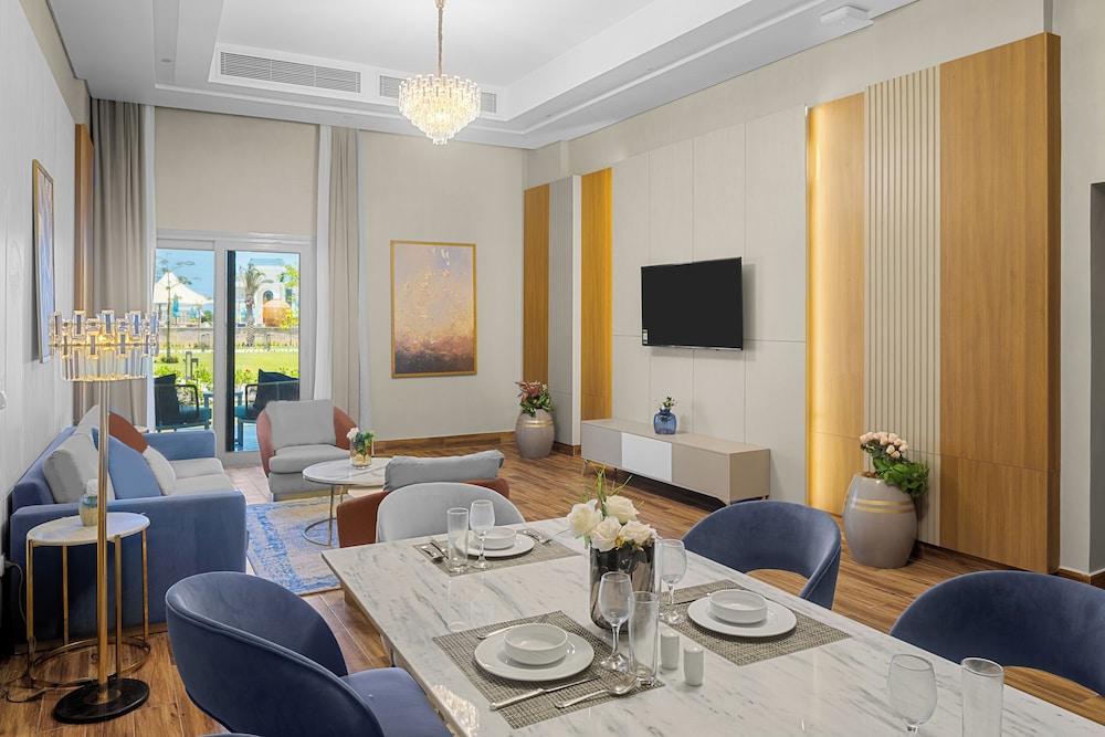 Gewan Palace Resort New Alamein 68/78
