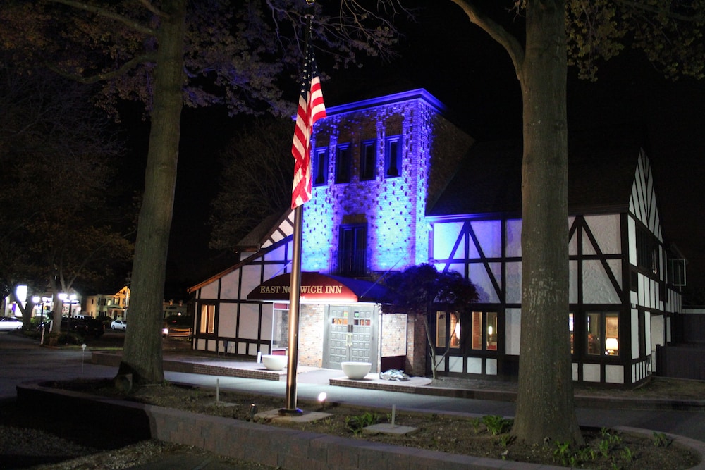 East Norwich Inn-Oyster Bay, Long Island, NY 3/54