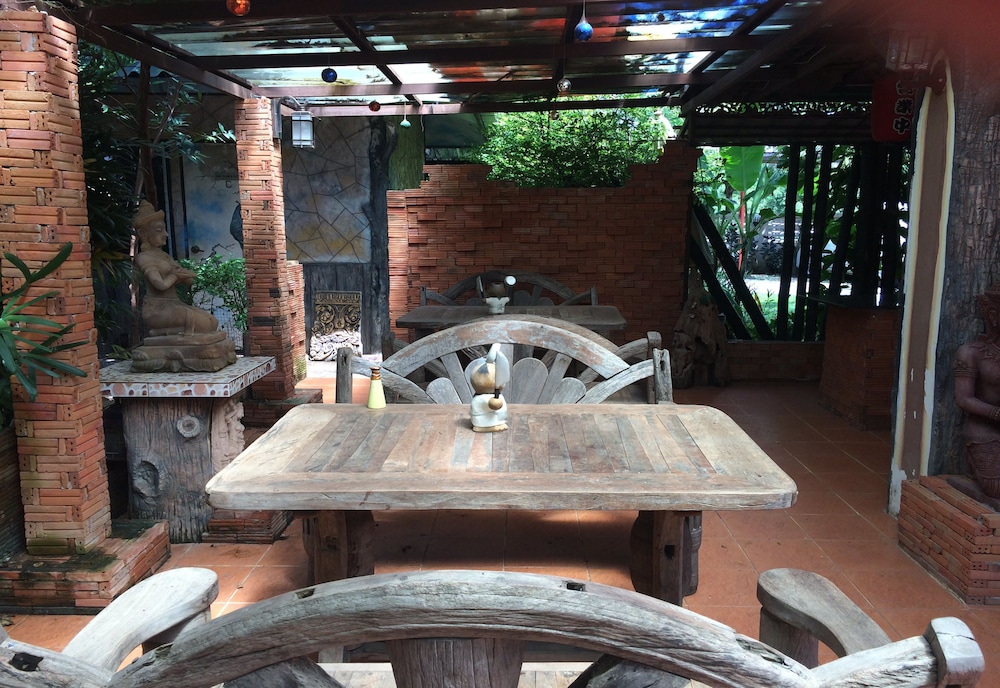 Himawari Restaurant & Cottage 16/34
