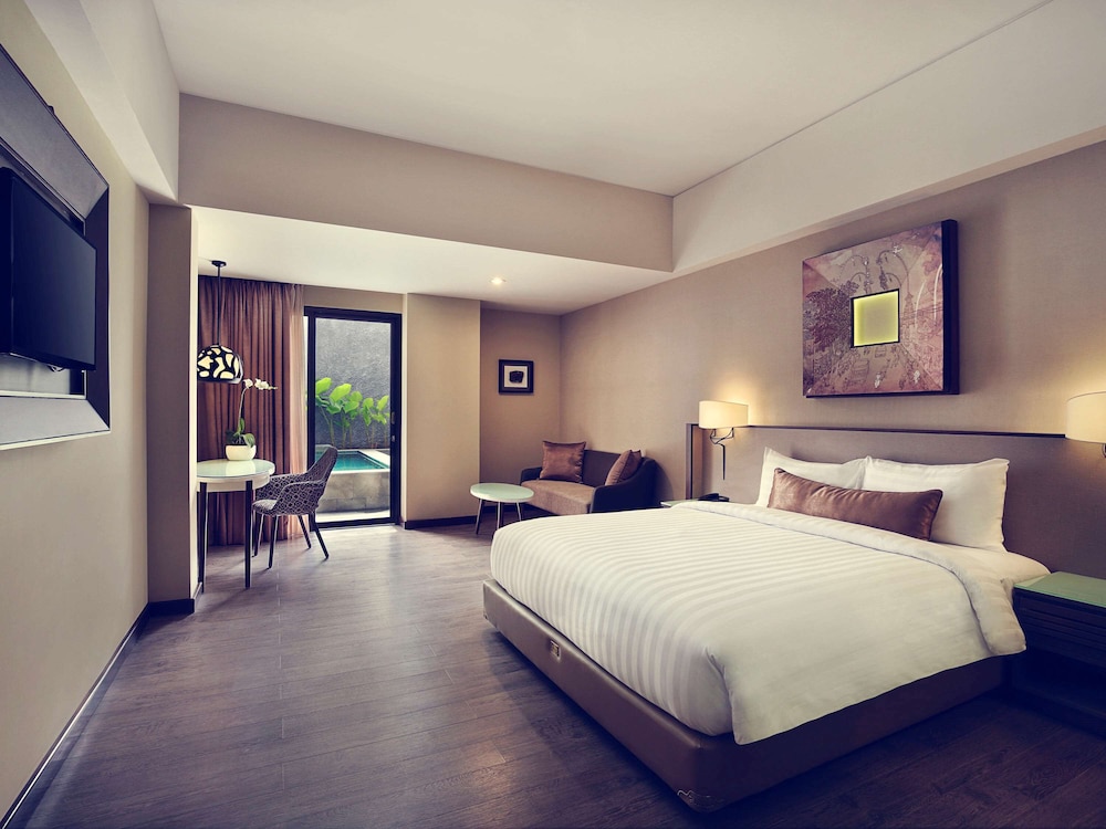MERCURE BALI LEGIAN 32/75