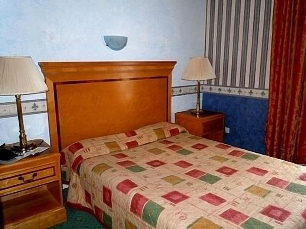 HOTEL LA CROIX BLANCHE 8/31