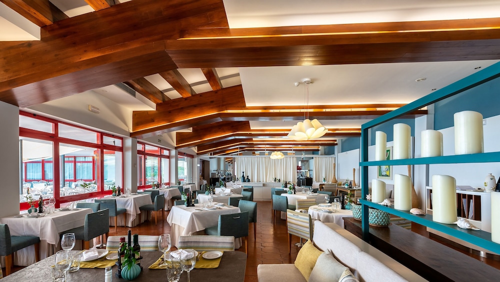 Parador De Nerja 16/50